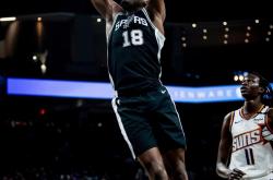 关于圣安东尼奥马刺迎欧篮联关键赛，今夜防线松动，球迷炸锅，球队文化再被提及的信息-开云体育